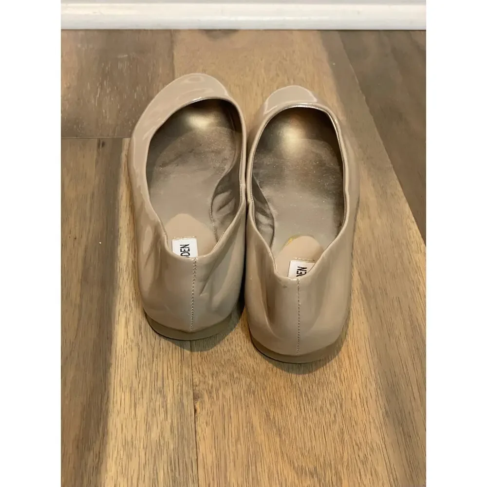 Steve Madden Patent Leather Tan Flats Womens Size 8.5